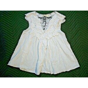 Solitaire White Flowy Bohemian Top Shirt  Knit Embroider Sz Small